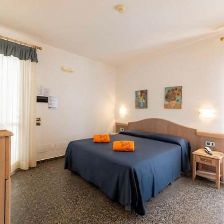 Hotel Thalas Club Torre dell'Orso Exterior photo